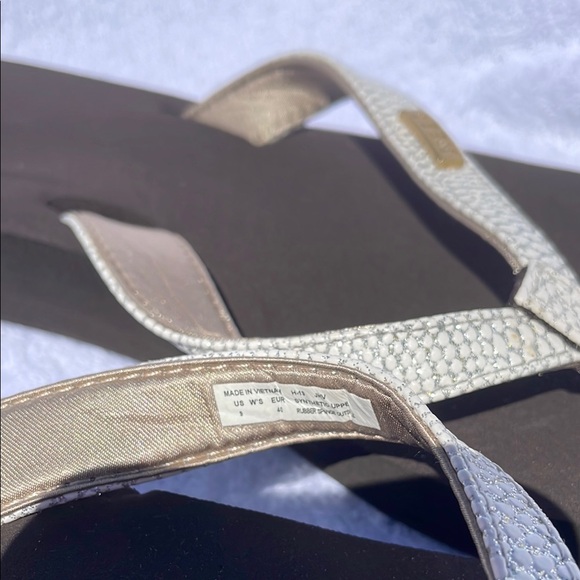 Reef Brown Flip Flops - Picture 4 of 6